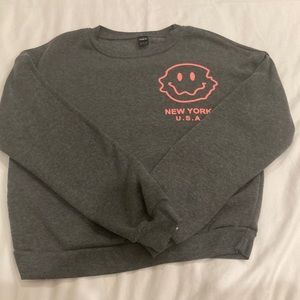 Smily face dark grey sweatshirt